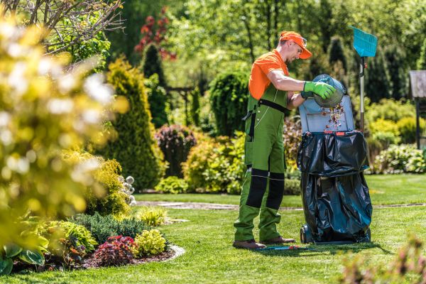 Cost of Lawn Cleaning Service in Benton